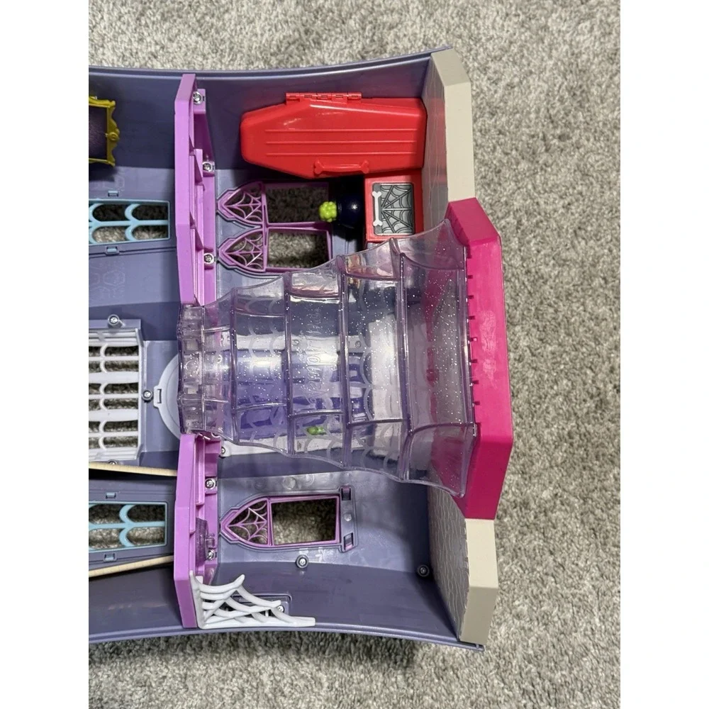 Disney Jr. Vampirina Scare B&B Doll Play House Mansion Castle Playset House Only